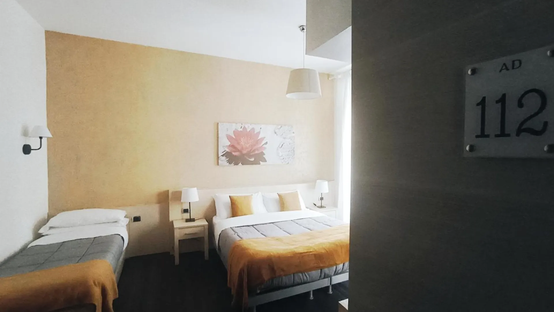 Ad 111 Coladirienzo Rooms - By Ad Roma Pensjonat