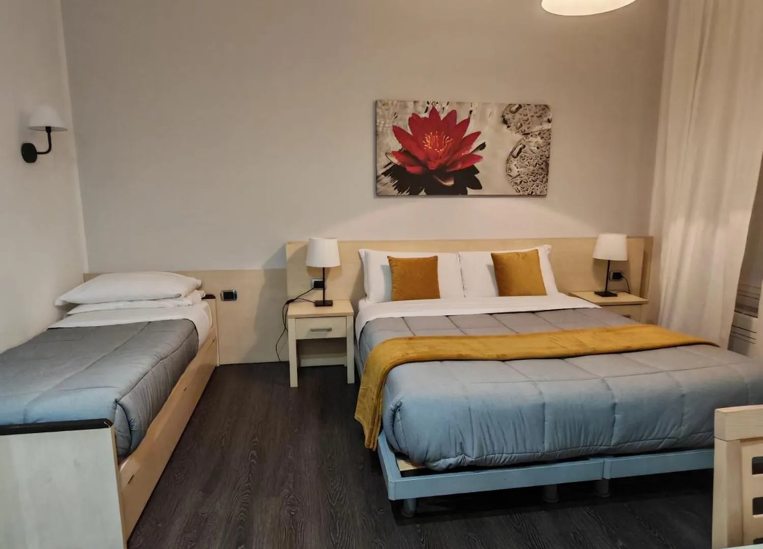 Ad 111 Coladirienzo Rooms - By Ad Roma Pensjonat
